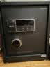 得力保险柜家用型 密码保险箱办公财务专用小型文件柜全钢防盗入墙入柜床头保管柜 曜臻AE610高45cm 实拍图