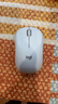 罗技（Logitech）M221 轻音鼠标 无线鼠标 办公鼠标 对称鼠标 带无线微型接收器 米白色 实拍图