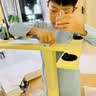 网易严选任意桌C70Pro电脑桌床边桌升降桌家用可移动桌子桌板双面旋转48° 实拍图