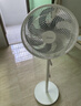 美的（Midea）电风扇 家用七叶立式落地扇宿舍卧室轻音节能摇头桌面小风扇大风力空气循环风扇 SAF30AC 实拍图