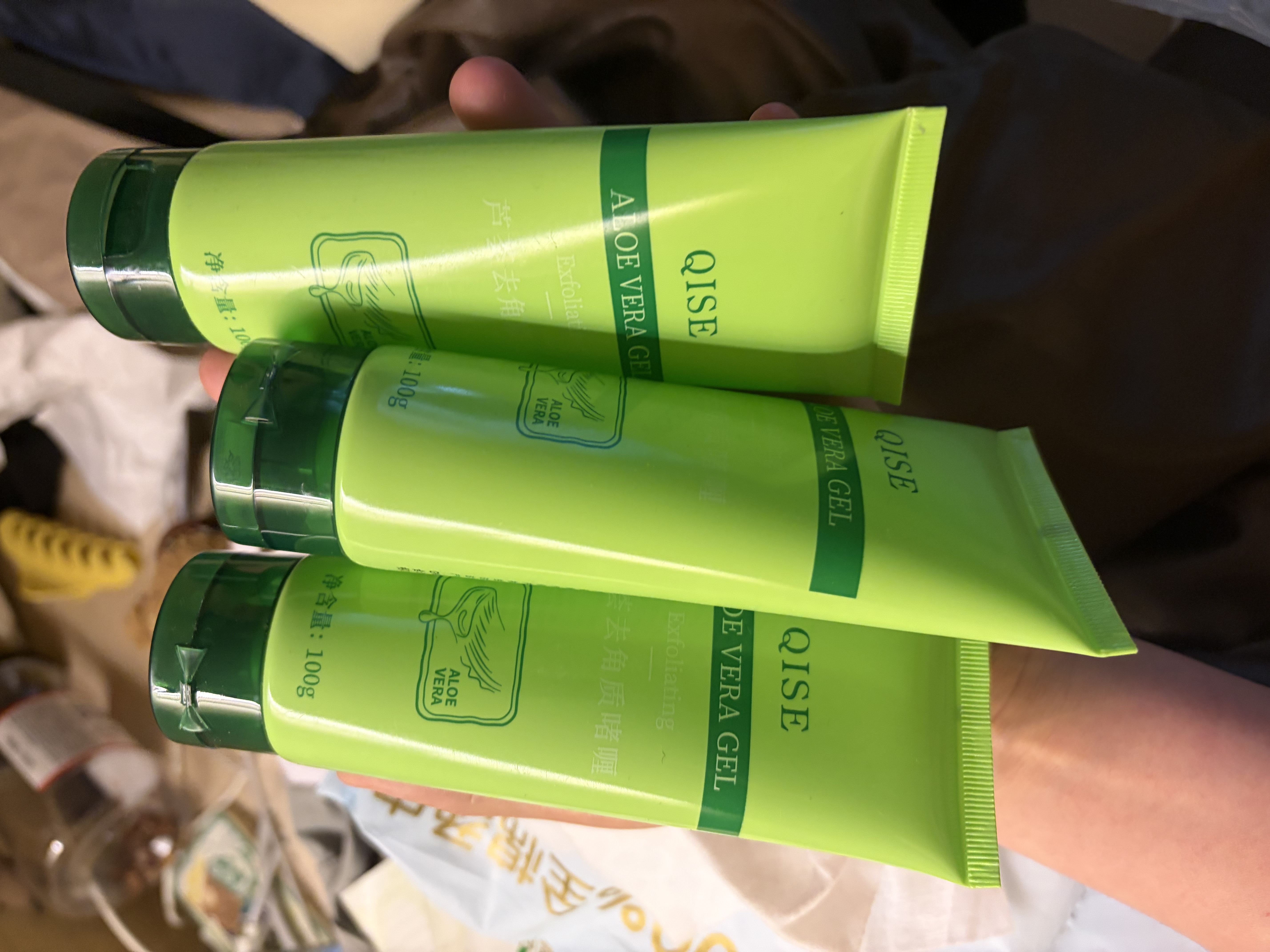 雅屏芦荟去角质啫喱去死皮深层清洁保湿全身体可用磨砂凝胶膏 芦荟去角质啫喱 100g 3瓶 实拍图