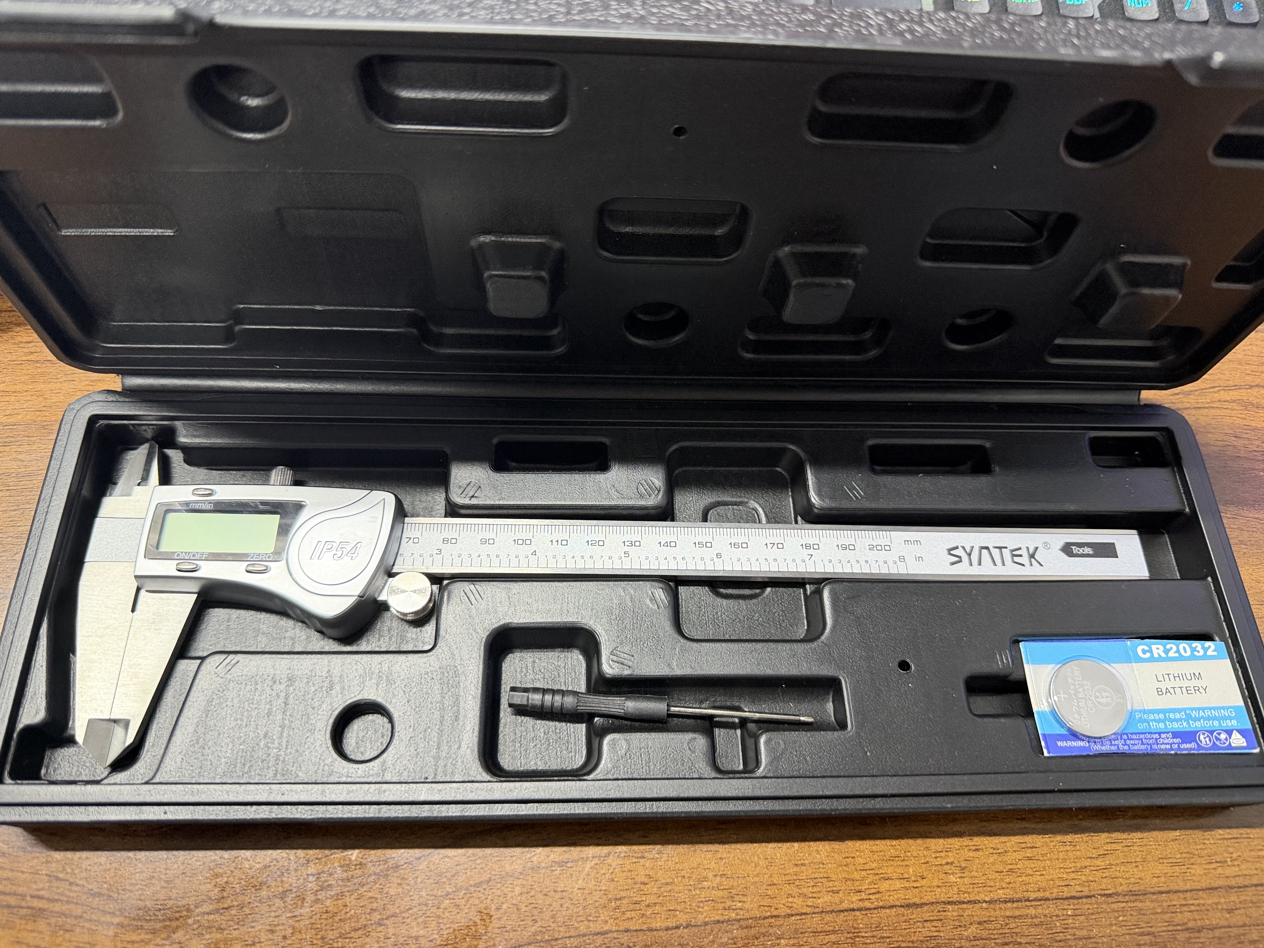 SYNTEK防水数显游标卡尺电子高精度工业级数字内径测量油标卡尺200mm 实拍图