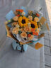 艾斯维娜鲜花速递向日葵混搭花束生日礼物全国同城配送 向日葵香槟韩式花束 实拍图