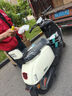 绿源（Luyuan）电动摩托车M7U74公里长续航60V5块铅酸电池大动力1000W电机电瓶车代步通勤女性孩生士奶油白 实拍图