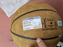 斯伯丁（SPALDING）篮球飞行员06十字型防尘吸湿皮料室内外通用7号成人青少年77-739Y 实拍图