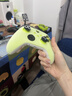 XBOX微软Xbox Series S/X无线Xbox手柄 XSS XSX 蓝牙游戏手柄 PC电脑 Xbox手柄 电光黄【送线/摆架】 实拍图