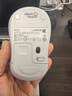 罗技（Logitech）M221 轻音鼠标 无线鼠标 办公鼠标 对称鼠标 带无线微型接收器 米白色 实拍图