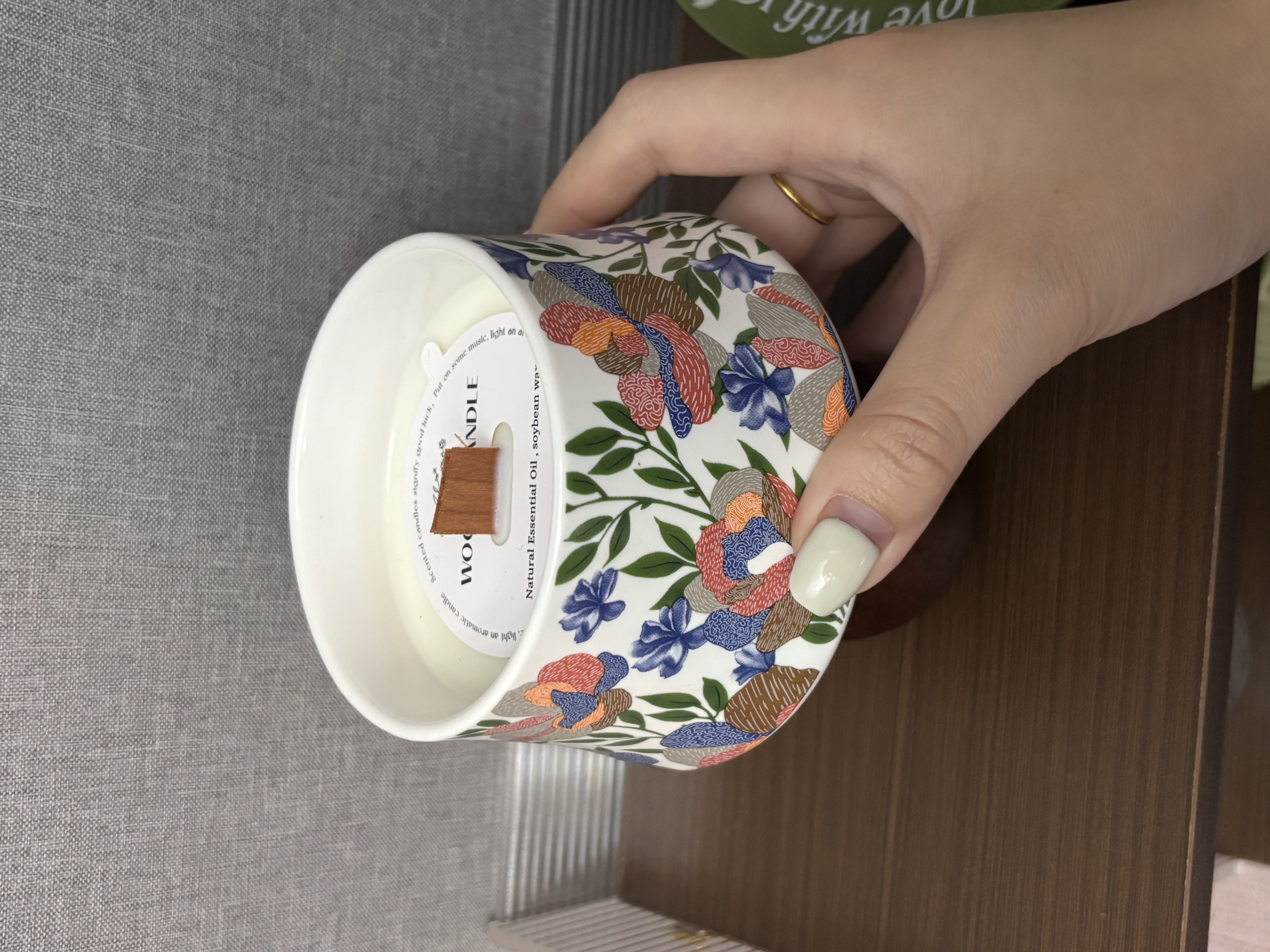AMOR HOUR《光的小裙摆》香薰蜡烛礼盒室内香氛高级结婚订婚生日礼物送女生 实拍图