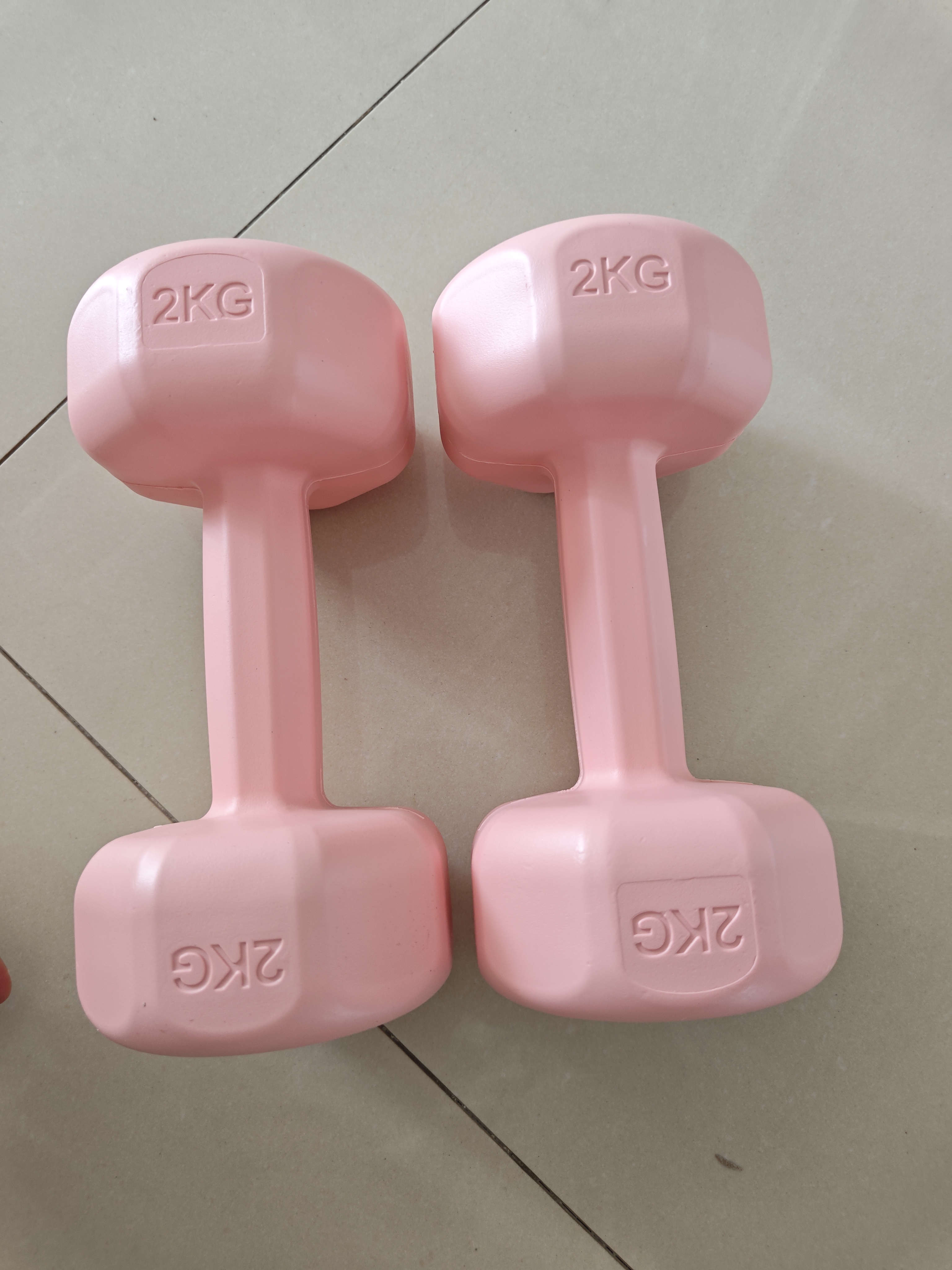【百万爆品】环保六角小哑铃女士健身家用练臀练手臂居家健身器材 少女粉 2KG *2共4kg 中级/肩背塑形 实拍图