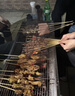 原始人烧烤炉户外不锈钢烧烤架 家用烤肉架便携碳烤炉 标配套餐：【方格烤网】加厚烤炉+13件套 实拍图