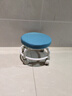 【京喜甄选】椅子万向轮美缝凳子带轮旋转擦地矮凳美甲修脚凳滑轮 儿童凳-浅蓝色款 实拍图
