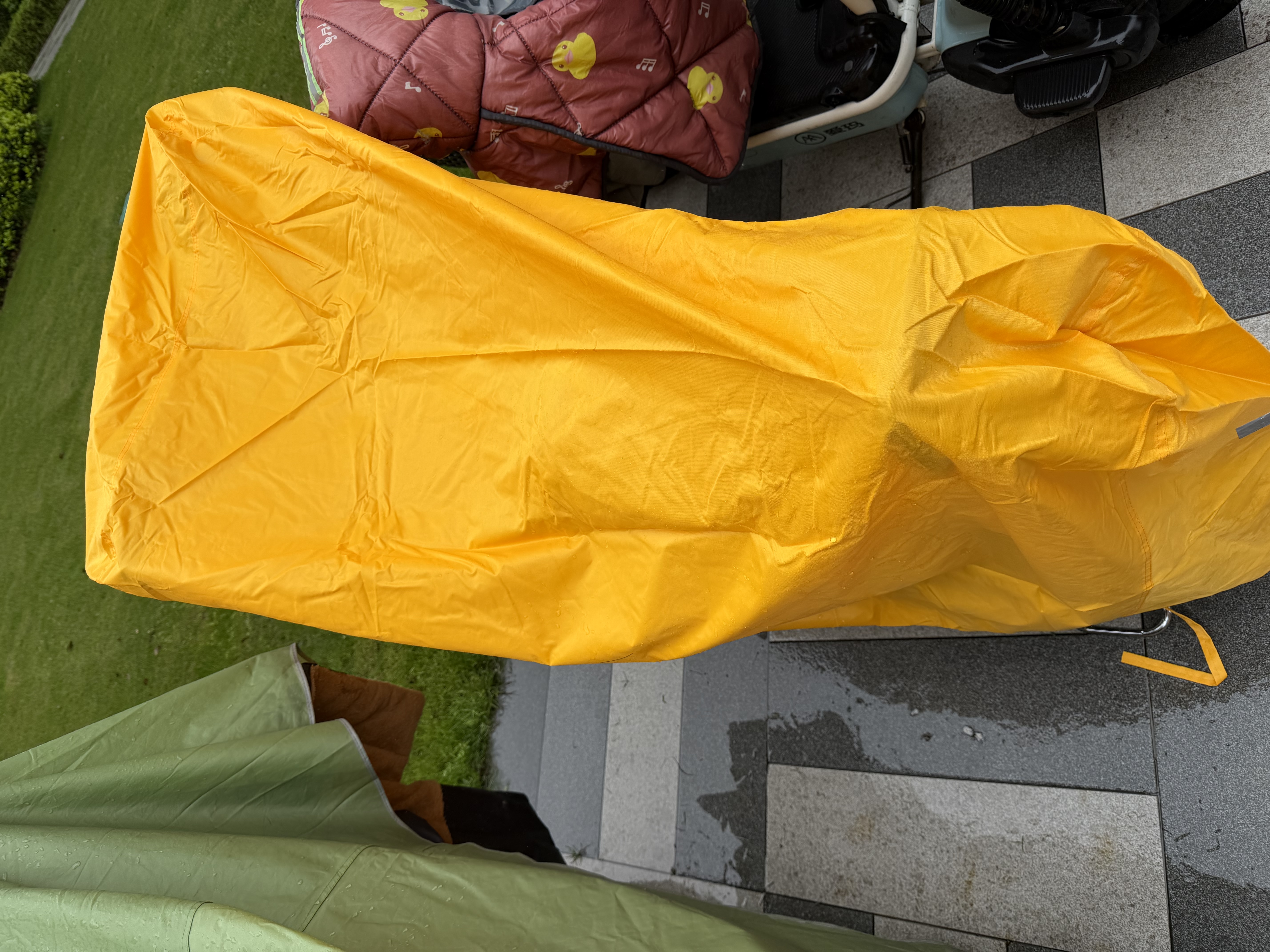 仟居佳 电动车防雨罩车罩全罩套电瓶车挡雪遮雨踏板摩托车防晒防水车罩 经典黄-S码+收纳袋 实拍图