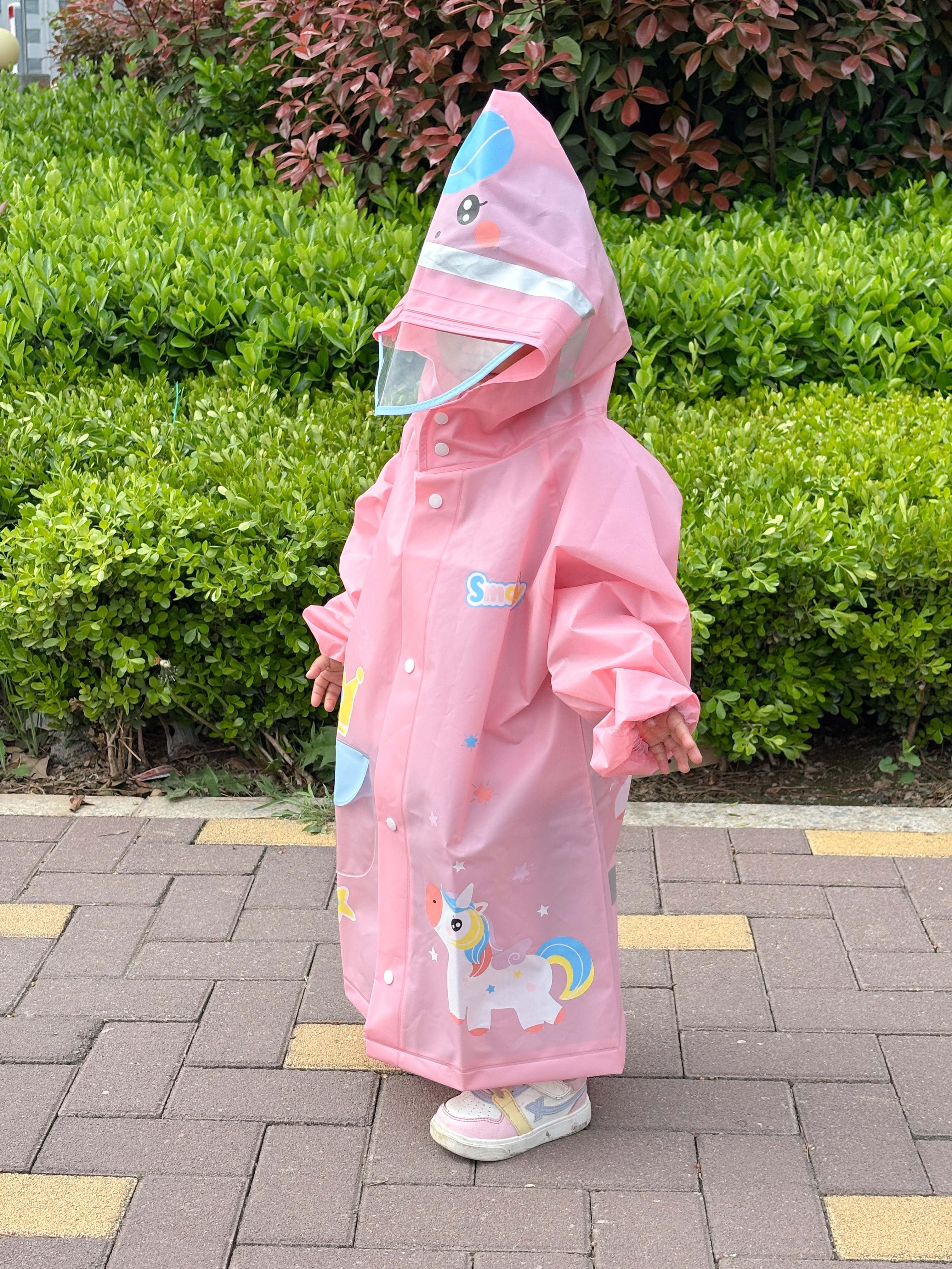 牧萌儿童雨衣男童女童幼儿园小童宝宝全身防水小学生分体斗篷式雨披 樱花粉独角兽【高领按扣+送收纳袋】 S【建议身高80-95cm】 实拍图