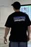 巴塔哥尼亚（Patagonia）男女情侣款通勤P-6 Logo混纺棉休闲潮流户外透气短袖T恤 38504 BLK黑色 L 176/185(CM)  80/91(KG) 实拍图