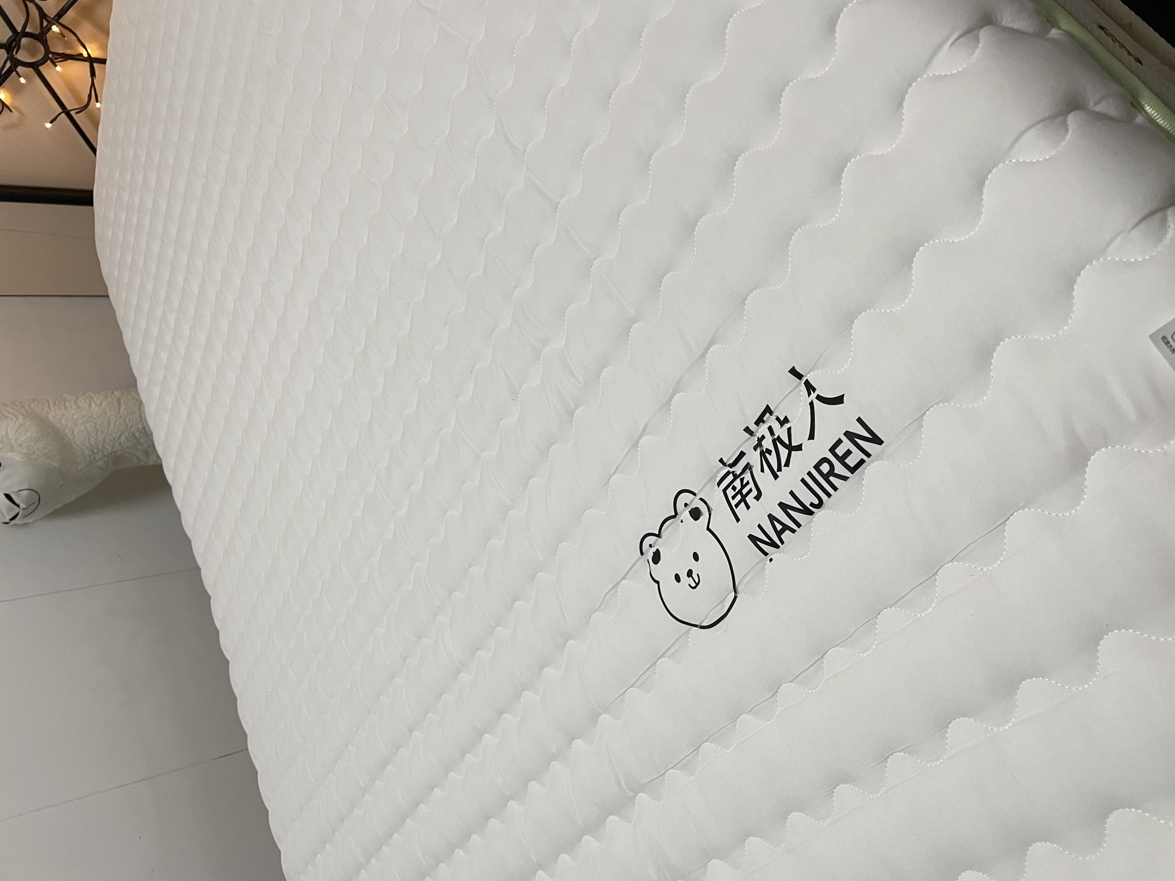 南极人（Nanjiren）记忆棉床垫1.5米x2米乳胶床垫褥子1.5x2米床垫子席梦思床垫榻榻米 南极人定制-泡泡灰【厚约5cm】 150x200cm【0压护脊深睡丨A类母婴级】 实拍图