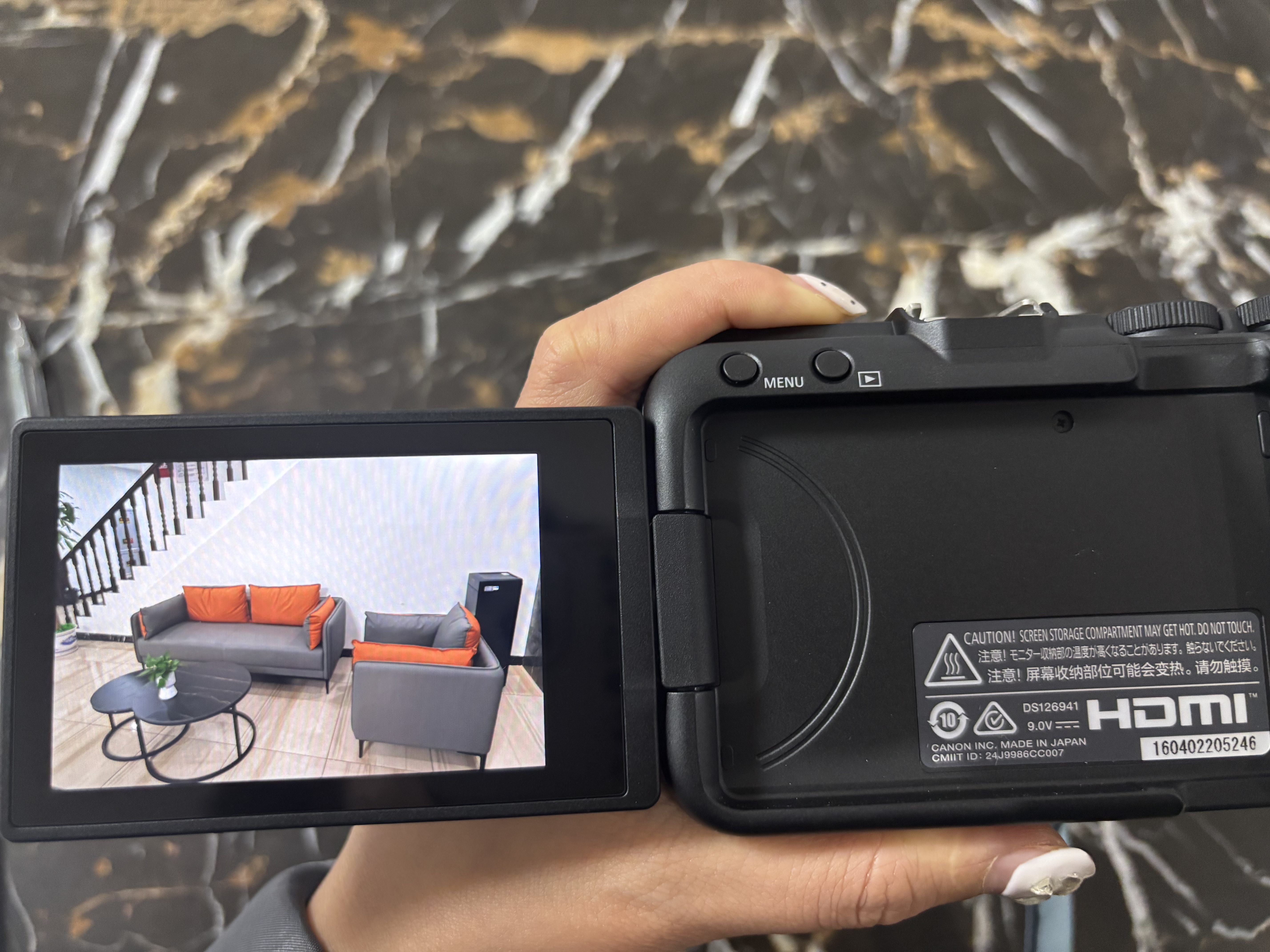 佳能（Canon）R50V微单相机 4K视频旅行家用学生vlog直播创意视频机 r50v家用自拍美颜 送礼好物 R50V黑色 14-30 STM套机【爆款热销】 套餐一【含128G卡~摄影包~电池~v 实拍图