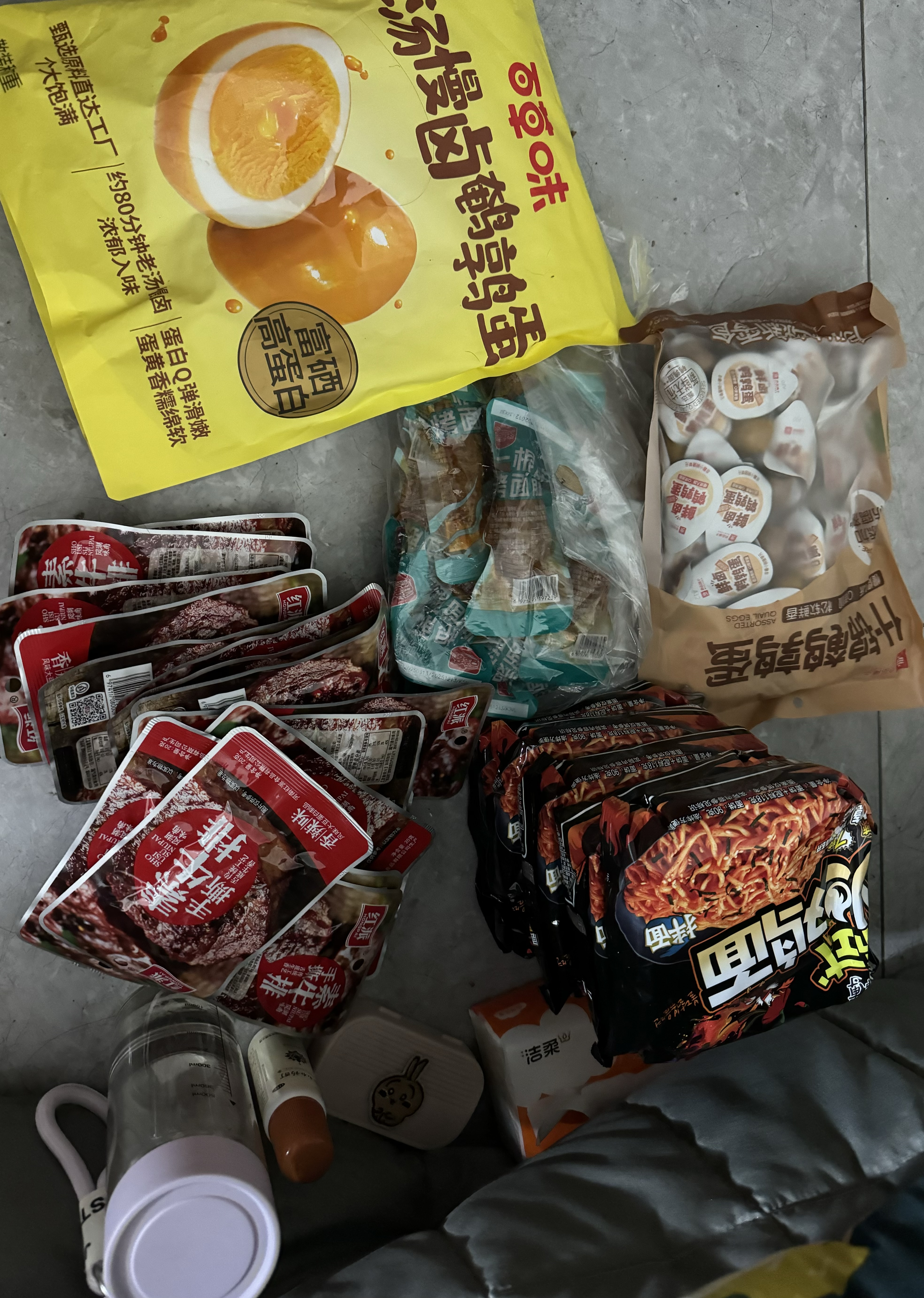 红派手撕素牛排香辣味素肉豆干解馋零食20g*20包/盒 实拍图