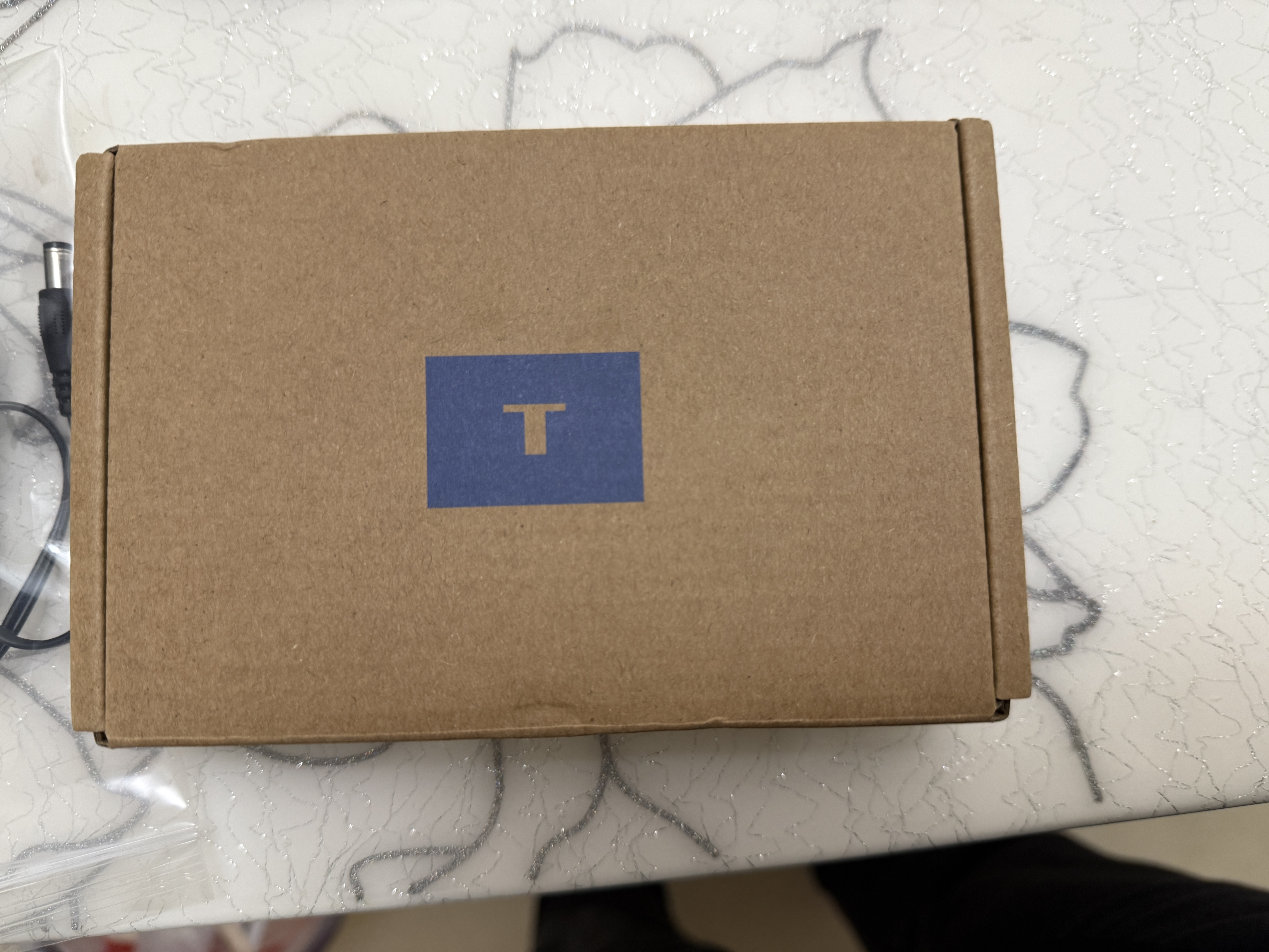普联（TP-LINK）5口8口百兆千兆工业级交换机宽温工作电源12V直流稳压工业级电源适配器TL-P12200A（12VDC/2A） 实拍图