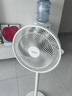 美的（Midea）电风扇 家用七叶立式落地扇宿舍卧室轻音节能摇头桌面小风扇大风力空气循环风扇 SAF30AC 实拍图