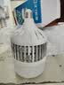 振牛led灯泡家用节能灯白光超亮大功率室内照明灯工厂商用e27螺口灯泡 100W型【顶配爆亮工程款】E27 实拍图