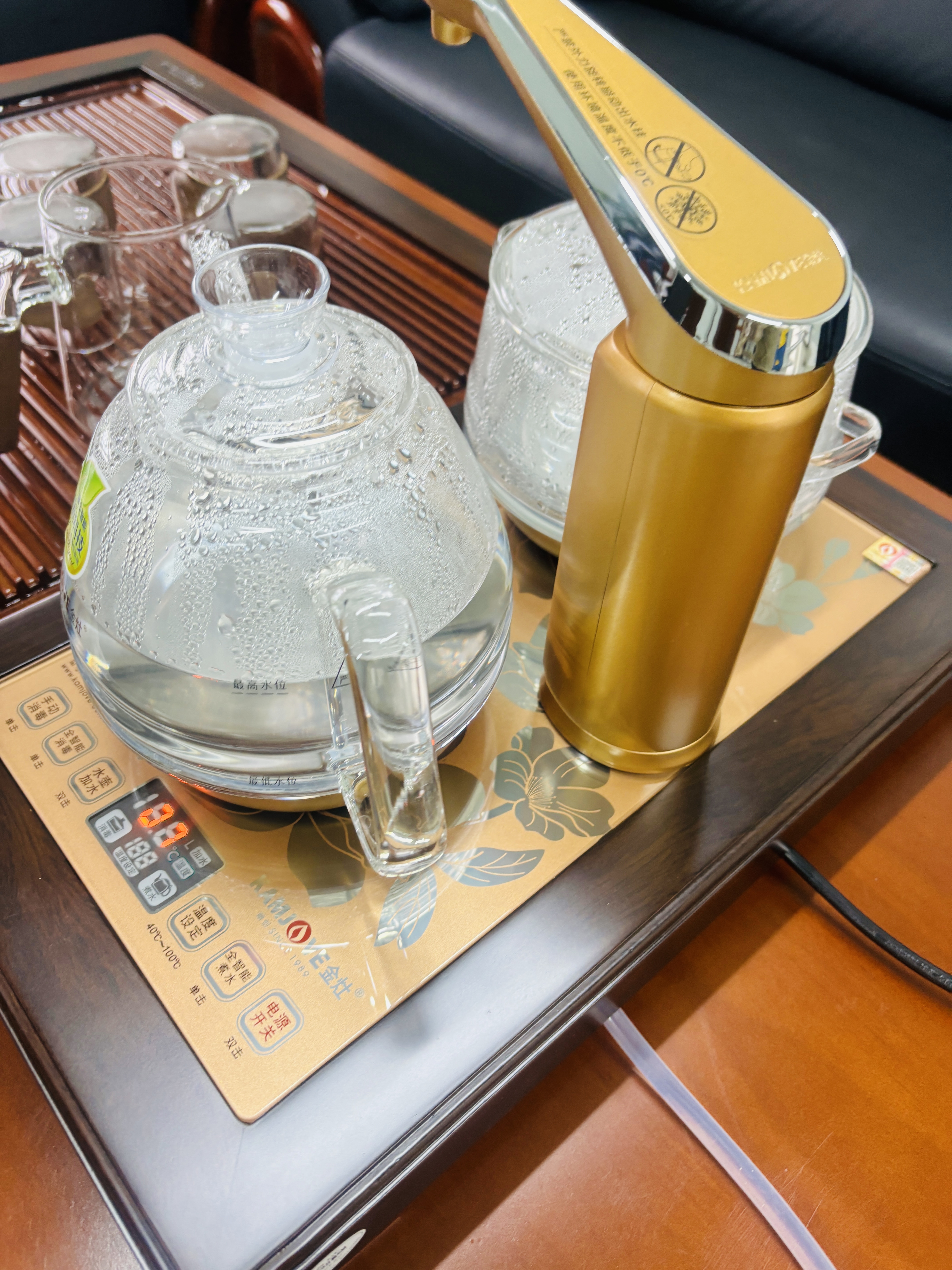 金灶（KAMJOVE）实木茶盘带烧水壶一体 自动上水茶具泡茶器全套茶台茶盘套装R-190 搭配G9 陶瓷茶具 茶水桶 实拍图