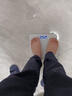 香山 体重秤 电子秤人体家用健康秤高精度  高清LCD显示 云白 Type-C充电款 实拍图