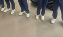 安踏男鞋板鞋小白鞋男士运动鞋夏季防泼水厚底减震休闲鞋 【厚底减震小白鞋】象牙白/芯片灰-1 43 (270mm) 实拍图
