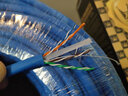 万级超六类网线非屏蔽【国标23AWG-0.57mm无氧纯铜芯】CAT6A万兆高速网络工程家装布线一箱线20米 蓝色 实拍图