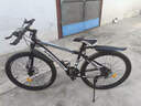 金武端自行车成人山地车公路赛车单车骑行变速超轻越野中学生初中青少年 顶配升级版-辐条轮-黑白色 26寸21速 实拍图