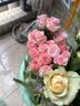 芊芊细语斗南基地直批发玫瑰鲜花全国速递配送女友礼物家用水养插花家庭 10支香槟+5支尤加利+5支黄英 实拍图