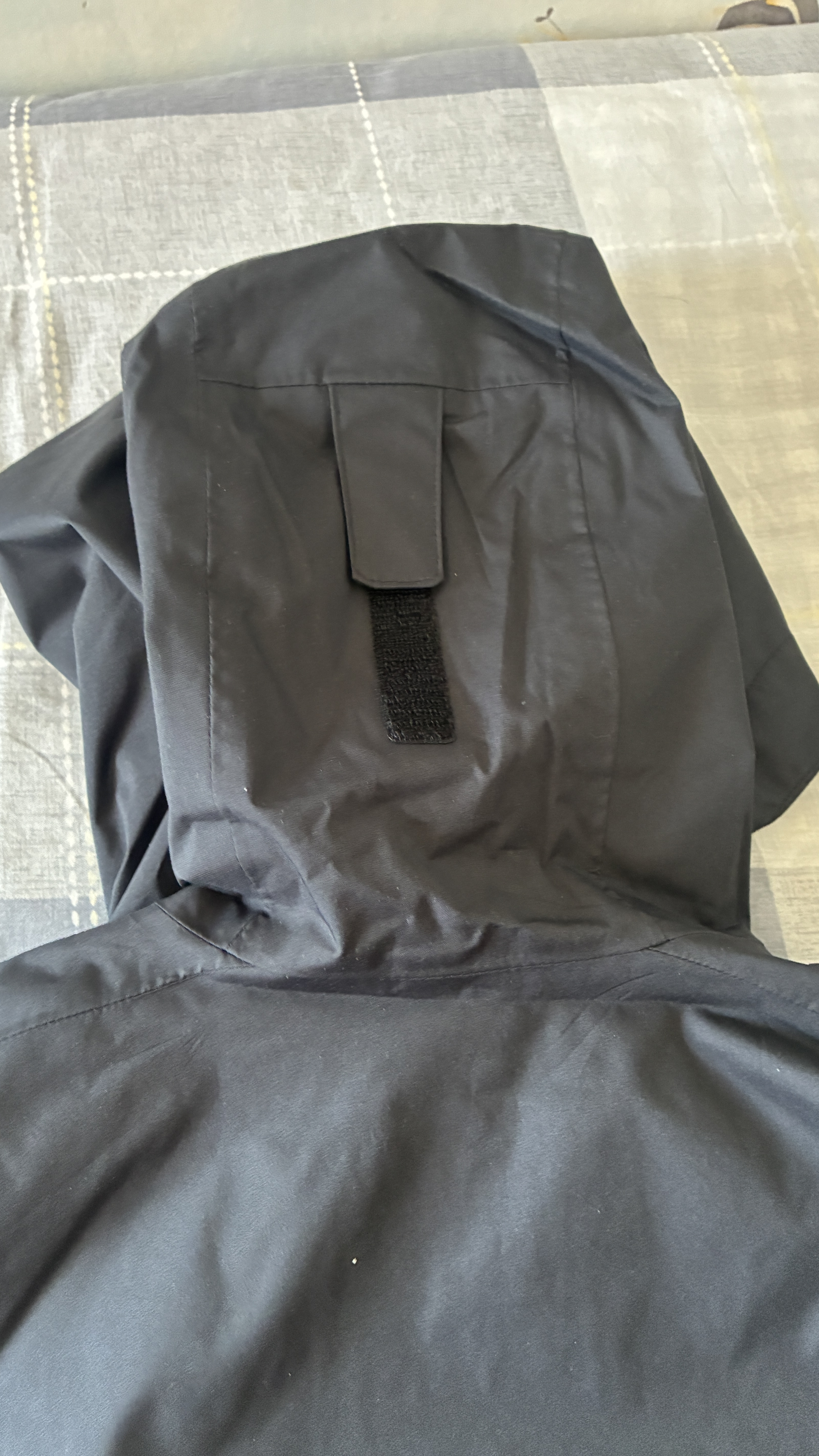 哥伦比亚（Columbia）户外情侣防水冲锋衣全天候徒步连帽外套XE5743 010 XL 实拍图