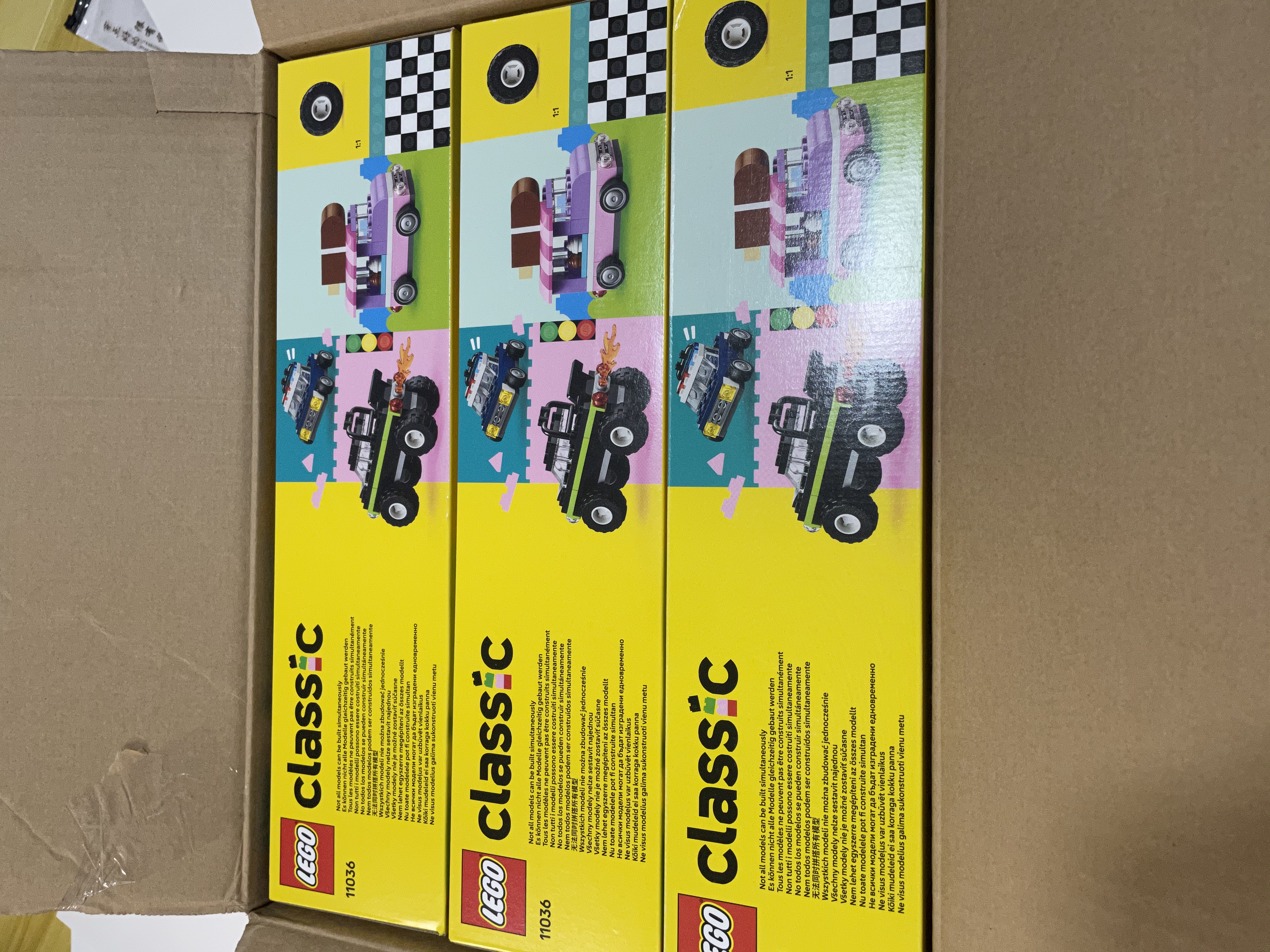 乐高（LEGO）积木玩具 经典创意 11036创意机车 5岁+ 儿童玩具生日礼物 实拍图