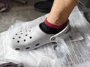 卡骆驰（CROCS）洞洞鞋经典款Clog檀健次同款男士夏季新款拖鞋凉鞋沙滩鞋女10001 10001-1FT-经典Clog/大气灰 41-42 (260mm) 实拍图
