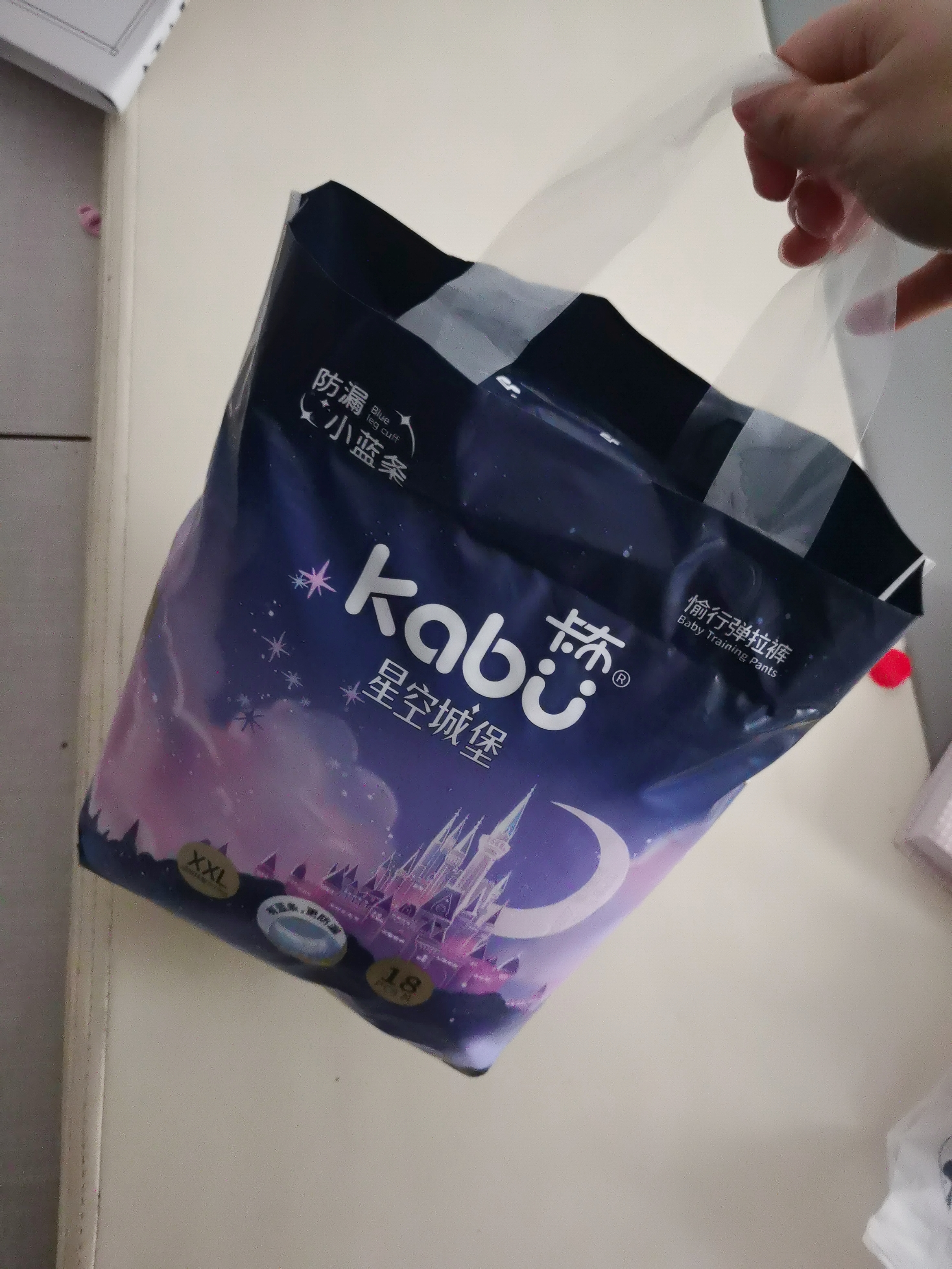 卡布星空城堡系列轻薄透气防漏大吸量纸尿裤婴儿尿不湿新生儿 纸尿裤XXL码19片(≥15KG) 实拍图
