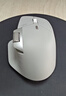 雷柏（Rapoo）MT760Mini中小手无线/蓝牙/有线多模办公鼠标 人体工学跨屏传输150小时续航11键可定义 灰白 实拍图