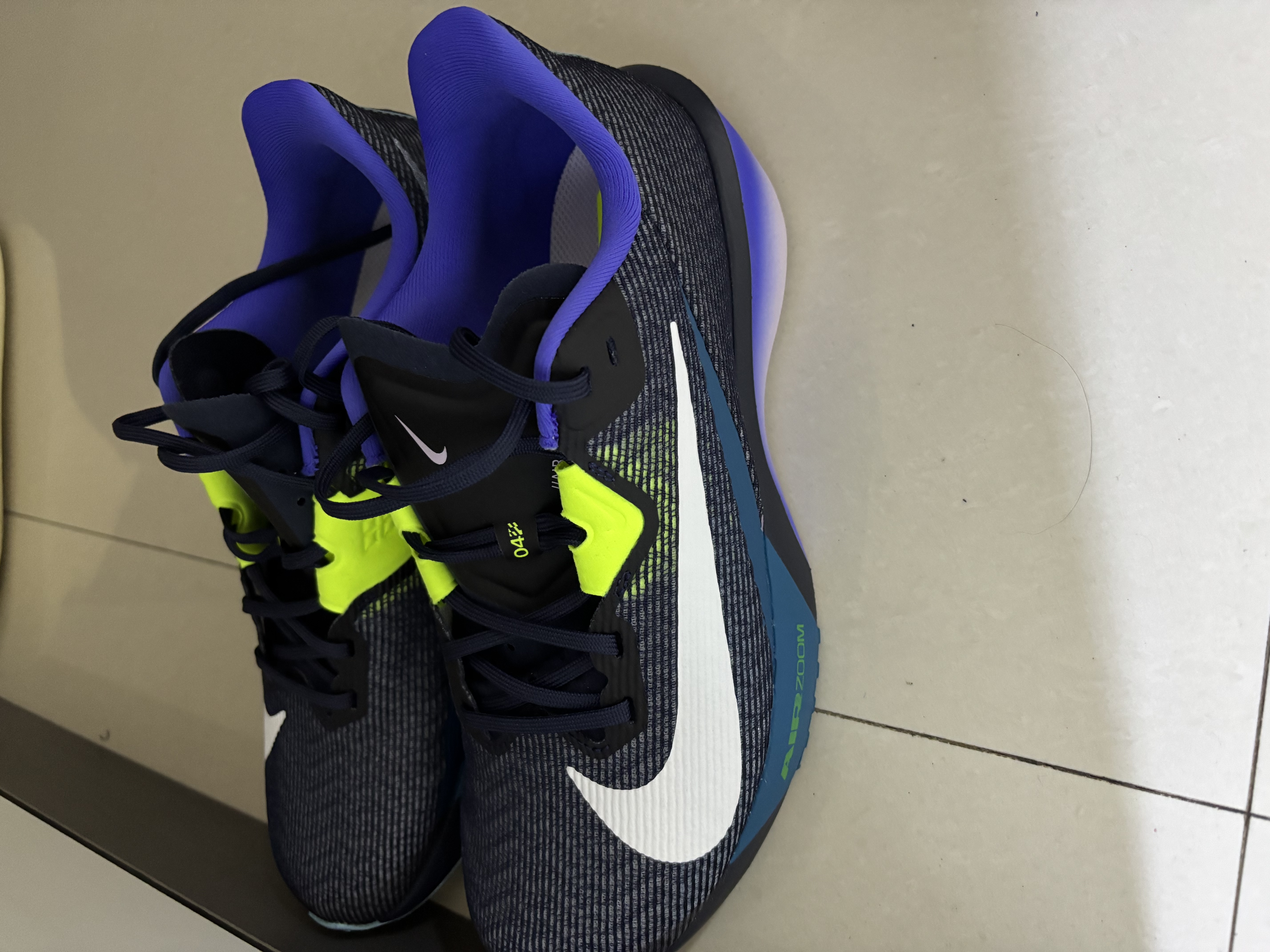 耐克NIKE男跑鞋RIVAL FLY 4无碳板体考竞速跑鞋FV6040-401黑41 实拍图