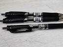 得力（deli）S01中性笔签字笔 0.5mm子弹头经典办公用品按动笔学生刷题笔水笔 黑色 12支/盒 实拍图
