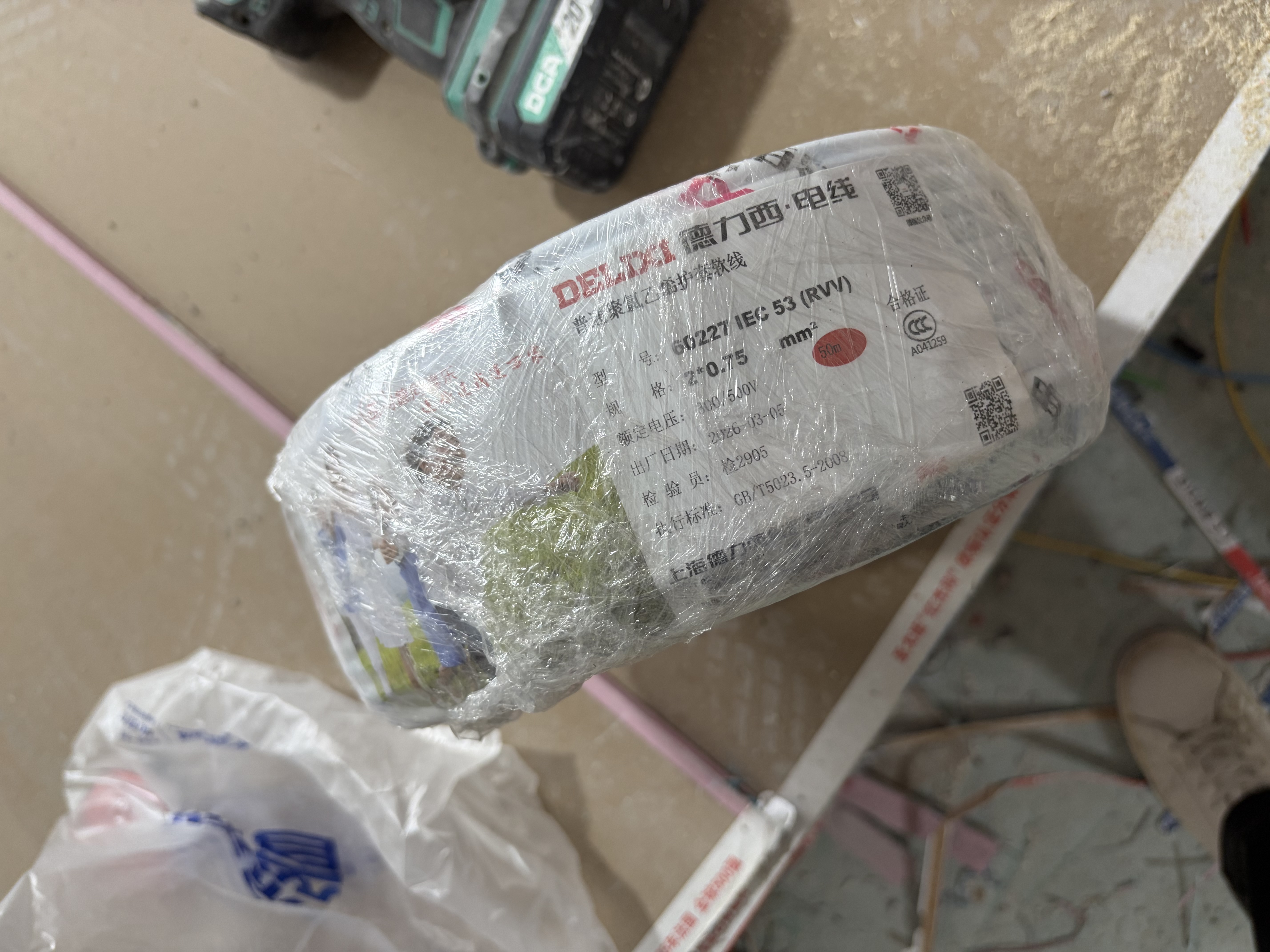 德力西（DELIXI）电线电缆 RVV0.75平方 二芯护套线软线白色 家装家用铜芯电线50米 实拍图