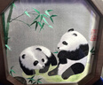 大熊猫锦绣织造府蜀绣双面熊猫刺绣摆件中国特色礼物送老外出国礼品成都伴手礼纪念 节节高熊猫手工双面蜀绣（jd发货） 实拍图
