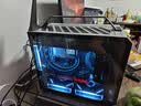方糖机械大师  酷方 C28脉冲 兼容 MATX/ITX主板机箱  240水冷/仅支持SFX/L电源， 风冷散热/支持ATX14cm电源 月光银 官方标配 实拍图