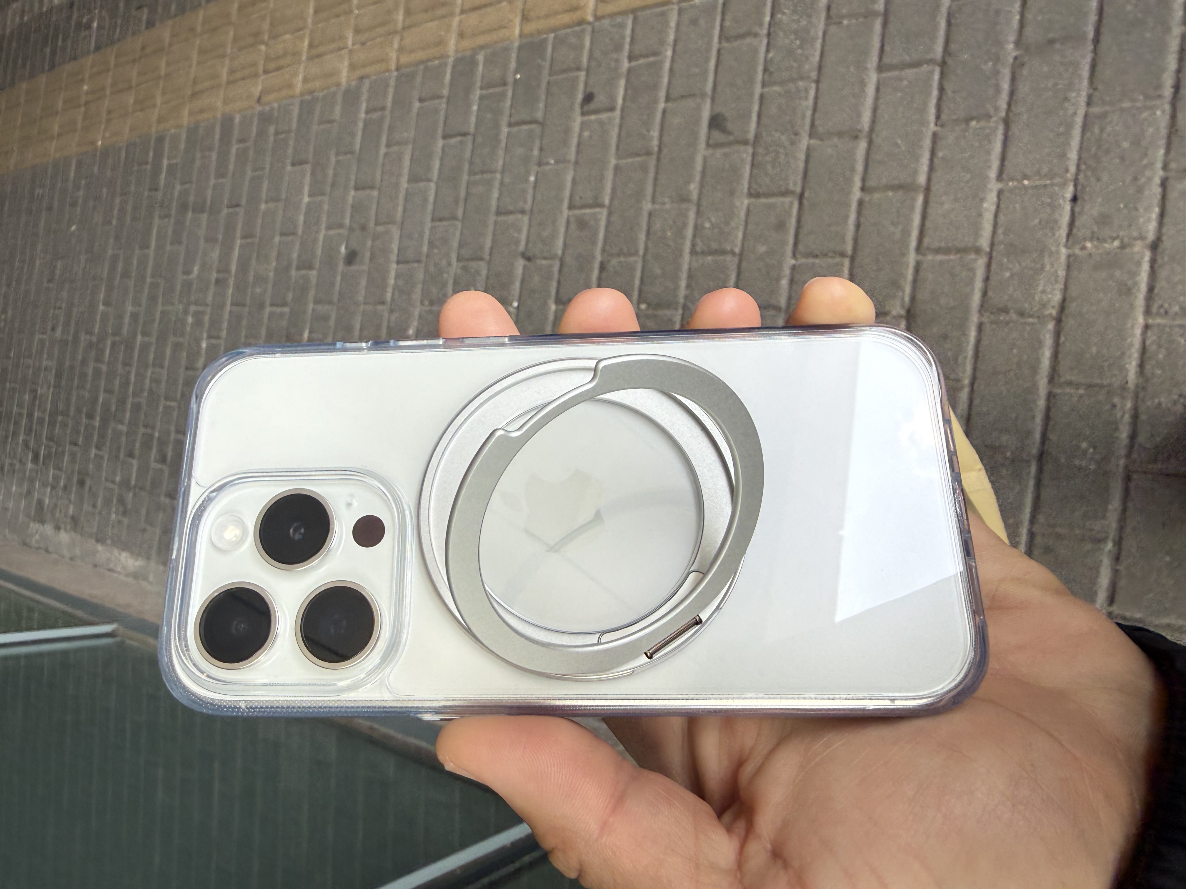 图拉斯支点壳O1S【经典爆款丨软边全包更护机】 适用iphone17promax手机壳苹果17pro防摔透明磁吸磨砂16 【极光透】晶透更百搭 iPhone 15 Pro 实拍图