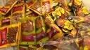 步步为赢同款爆辣片片香麻辣豆皮辣片辣条特产零食小吃童年回忆零食 100g爆辣片片香X5包 实拍图