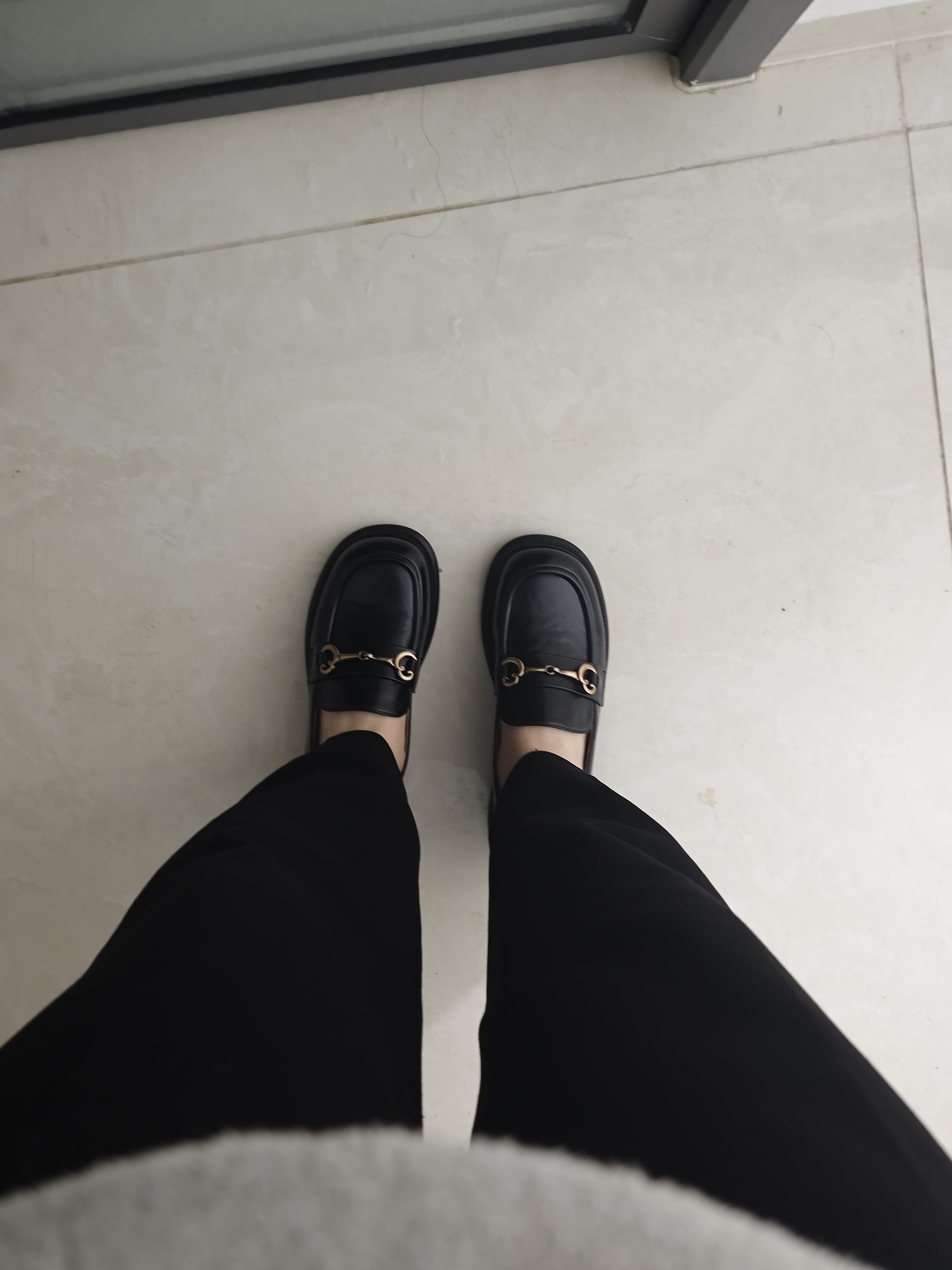 百丽马衔扣乐福鞋女26春夏通勤平跟单鞋小皮鞋Z3B1DAA6 黑色-抓皱 36 实拍图