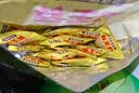 霸王丝爆辣辣条550g/盒 休闲零食大礼包湖南特产儿时怀旧辣丝出游送女友 实拍图