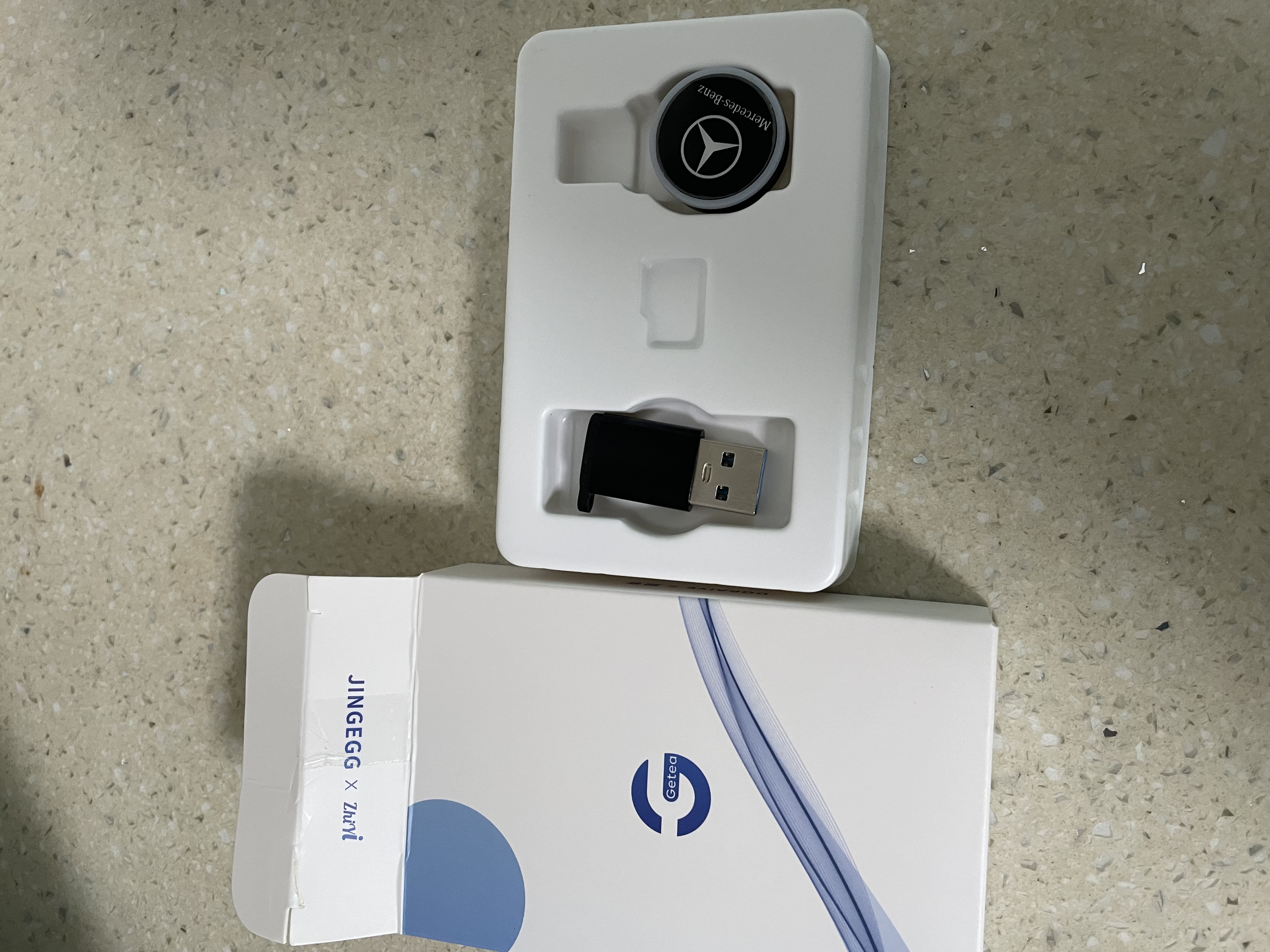 GETEA适用奔驰u盘c260l行车记录仪u盘Type-C高速GLC300l迈巴赫s400c级gls车E级e300l车载迷你可发光优盘 32GB【RGB氛围灯效 | 高清循环录制】 实拍图
