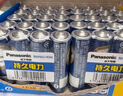 松下（Panasonic）5号电池五号AA碳性40节盒装适用于低耗电玩具/遥控器/挂钟/计算器等 实拍图