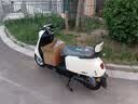 绿源（Luyuan）电动摩托车M7U74公里长续航60V5块铅酸电池大动力1000W电机电瓶车代步通勤女性孩生士奶油白 实拍图