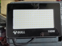 公牛（BULL）LED投光灯户外庭院工厂园林灯露营灯 IP65防水等级100W-6500K白光 实拍图