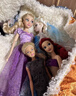 迪士尼（Disney）冰雪奇缘唱歌娃娃艾莎安娜公主玩偶女孩玩具儿童女生生日礼物礼物 唱歌娃娃（艾莎） 实拍图