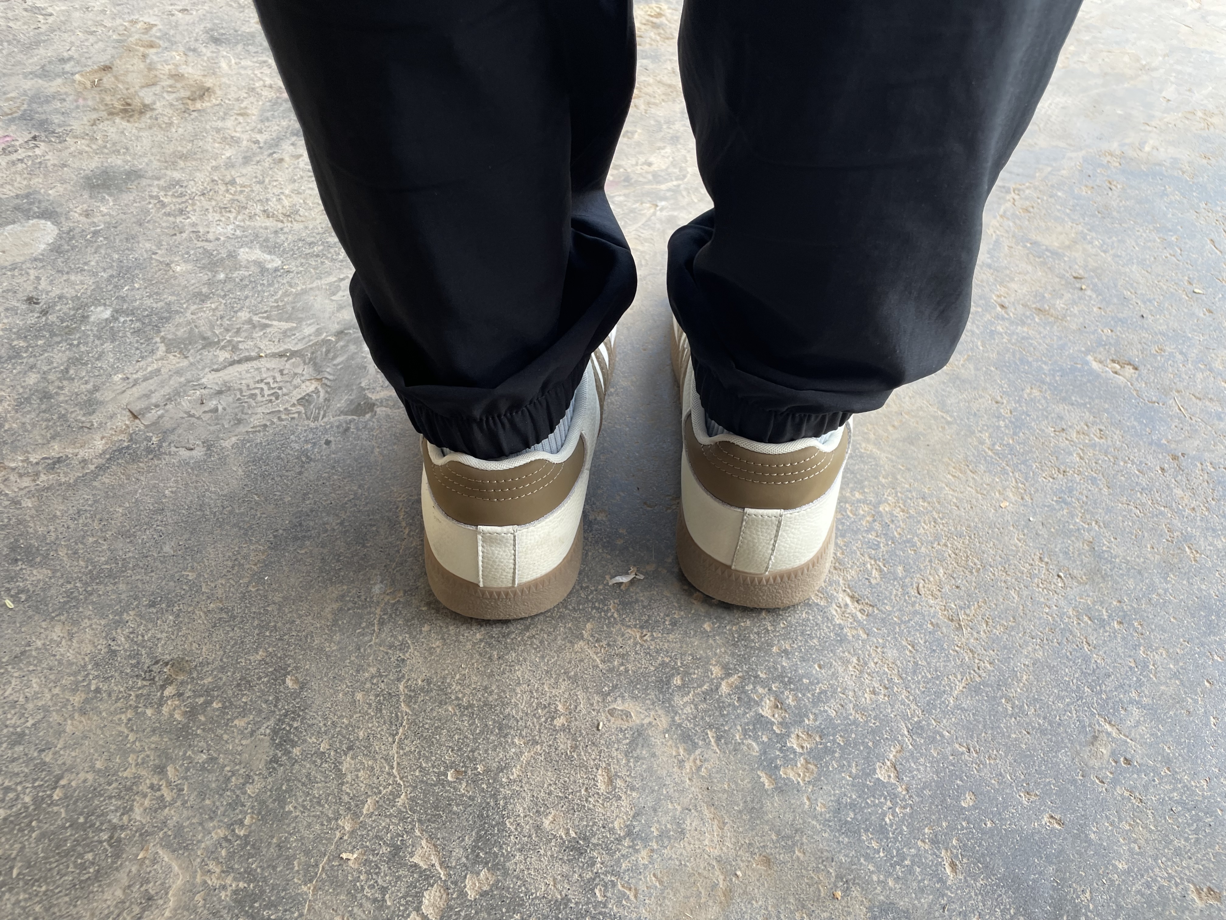 百丽女鞋复古拼色德训鞋春夏季款百搭简约运动休闲鞋B2614AM5 棕色 39 实拍图
